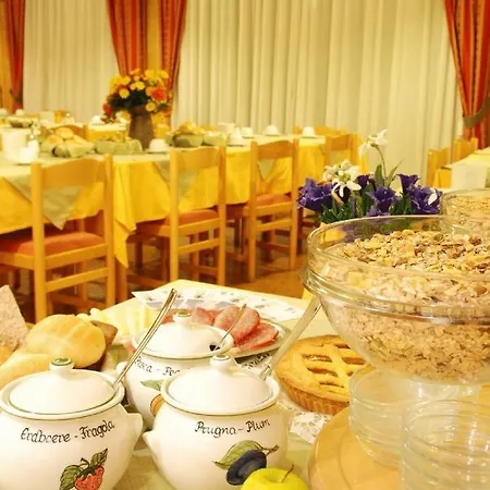 Hotel Adamello Hotel 3*