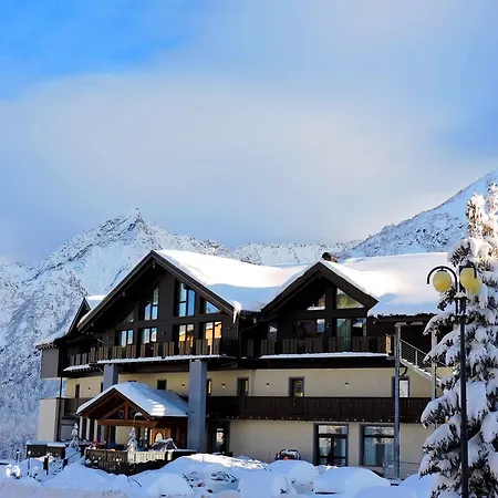 Hotel Adamello Tonalepass